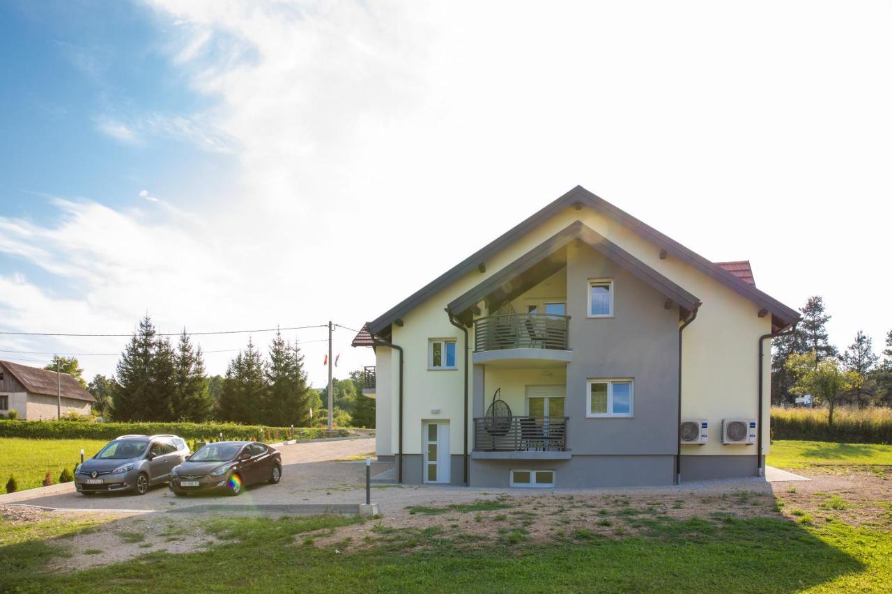 Apartmani Leptir Rakovica Extérieur photo